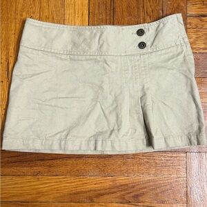 H&M Beige Women's Skirt with Button Detail
